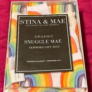 BRAND NEW STINA & MAE ORGANIC NURSERY BLANKET AND NEWBORN HAT GIFT SET RAINBOW
